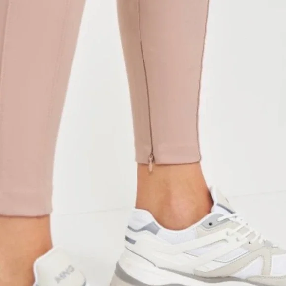 NEW Zara Elastic High Waisted Leggings - Picture 3 of 12